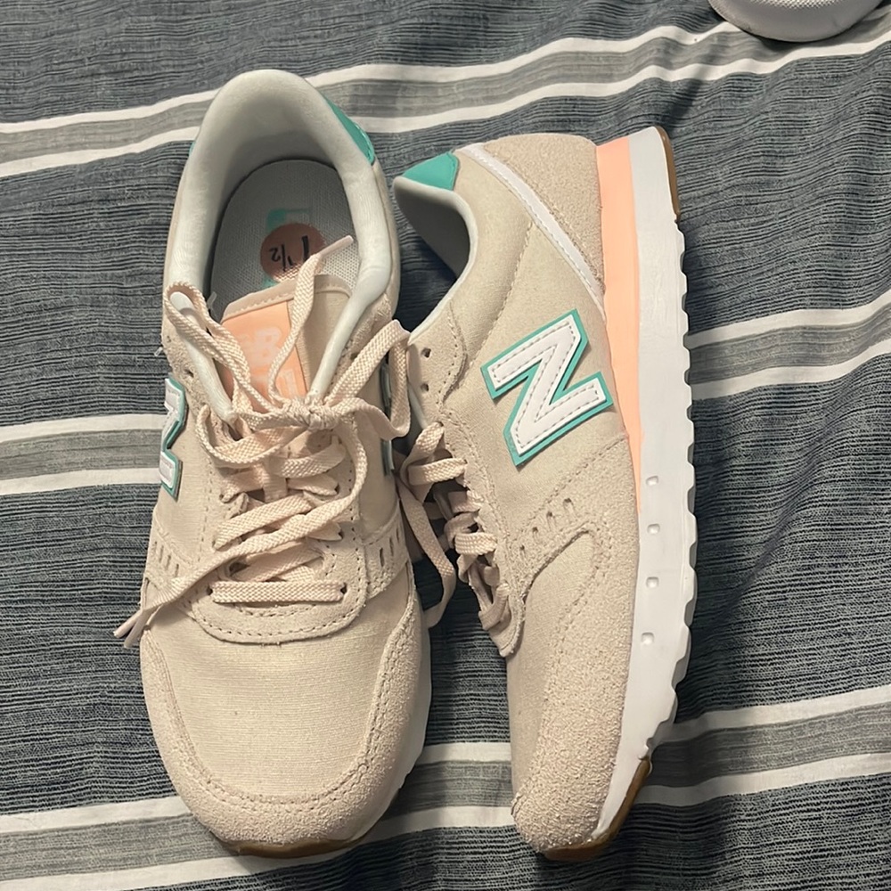 New Balance Women 7.5 311 Model Beige Sneakers